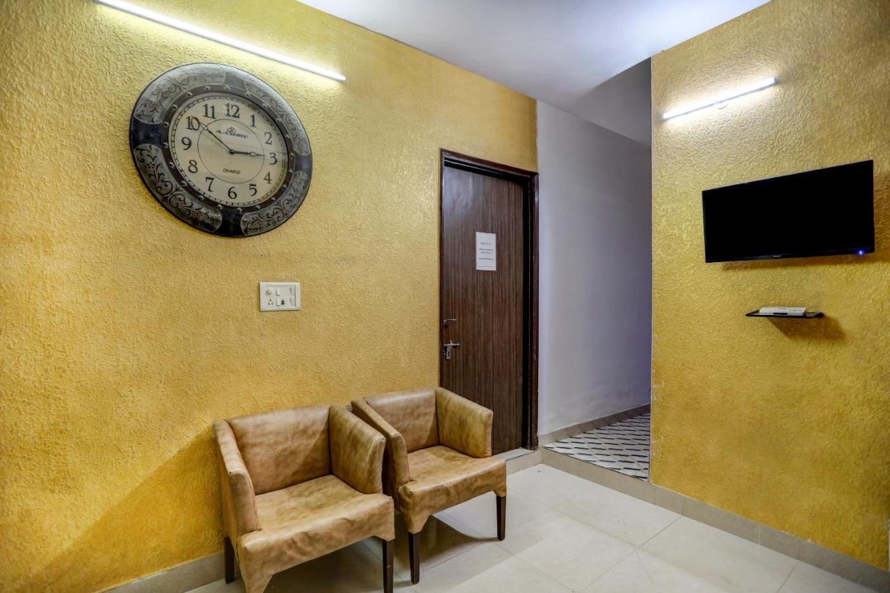 Hotel O Blissbourn นิวเดลี ภายนอก รูปภาพ