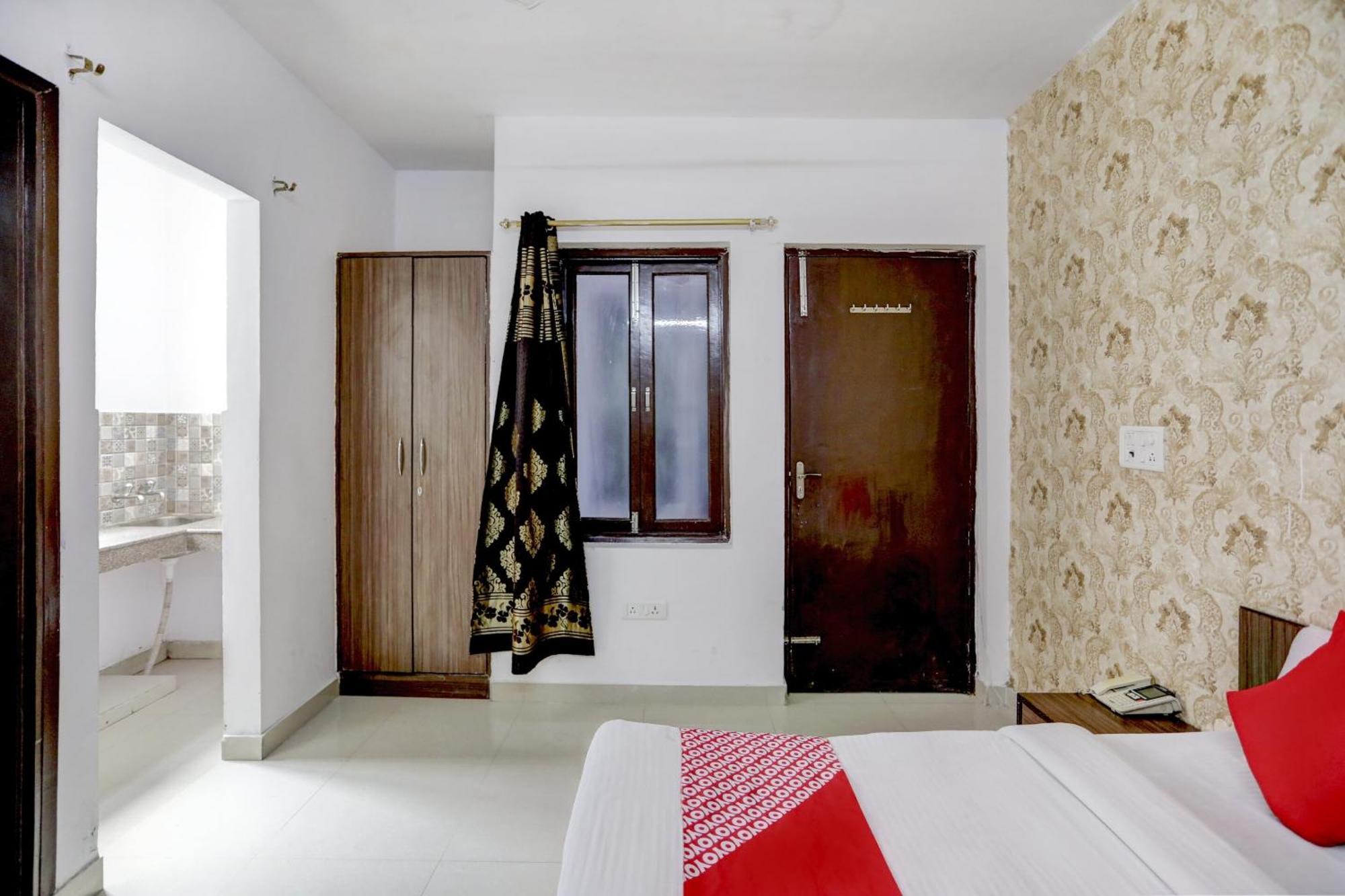 Hotel O Blissbourn นิวเดลี ภายนอก รูปภาพ
